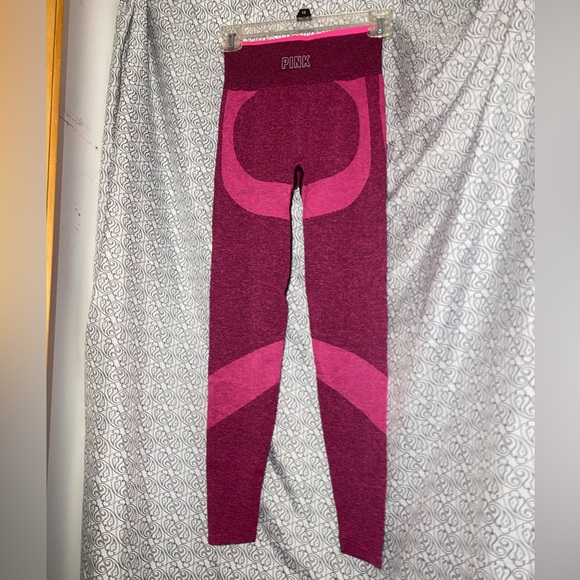 2 pair of EUC Victoria’s Secret PINK Seamless Workout Tights (1 pink & 1 gray) - Picture 4 of 6